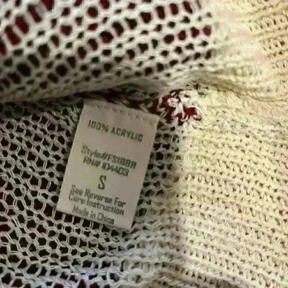 FIFTY STREET Women's Small Burgundy Cream Geometric Pullover Sweater Festive - Picture 4 of 4